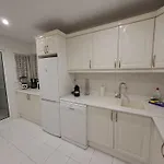 Luminous In Playas Del Duque , Puerto Banus By Holidays & Apartamento Marbella