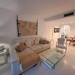 Luminous In Playas Del Duque , Puerto Banus By Holidays & * Marbella