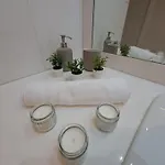 Apartamento Luminous In Playas Del Duque , Puerto Banus By Holidays &