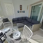Apartamento Luminous In Playas Del Duque , Puerto Banus By Holidays & Marbella