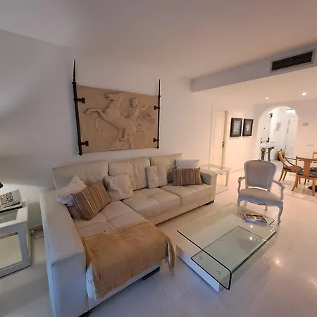 Luminous In Playas Del Duque , Puerto Banus By Holidays & * Marbella