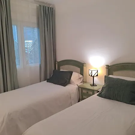 Luminous In Playas Del Duque , Puerto Banus By Holidays &