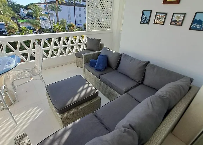 Luminous In Playas Del Duque , Puerto Banus By Holidays & דירה *