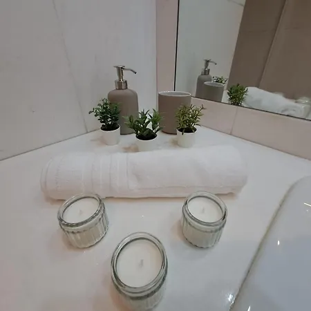 Appartement Luminous In Playas Del Duque , Puerto Banus By Holidays &